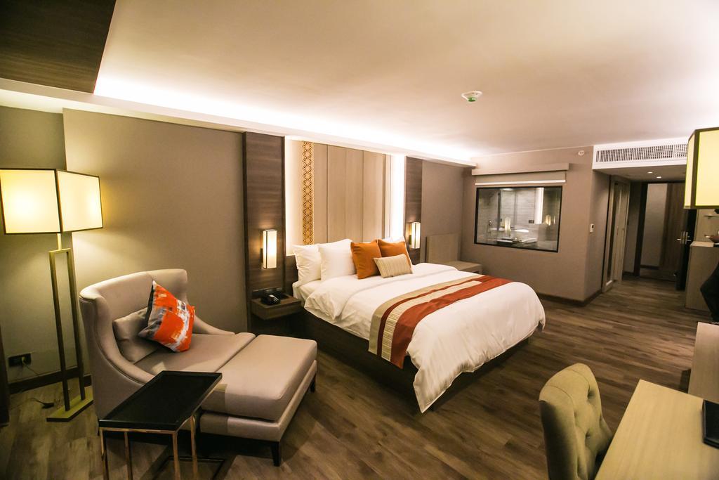 Arte Hotel - Sha Extra Plus Bangkok Eksteriør billede